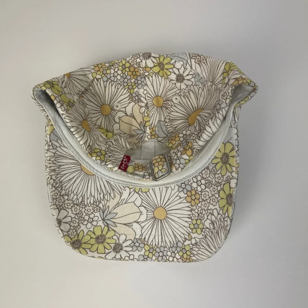 Levi's Hat Women OS Floral Daisy Print Multicolor Adjustable Buckle EUC